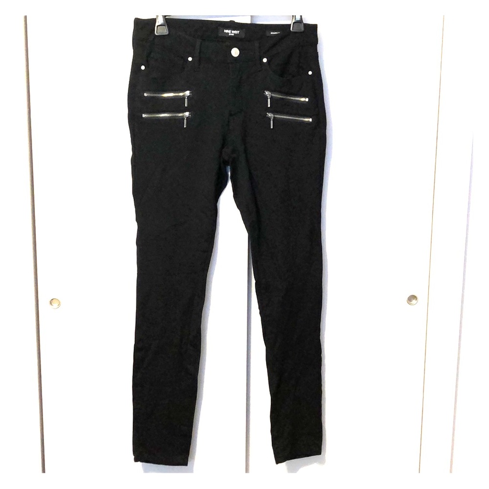 Women’s Size 6 Nine West Jeggings